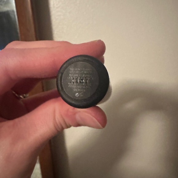 Westman Atelier Squeaky Clean Liquid Lip Balm Ma Puce Raspberry - full size NEW - Picture 4 of 4